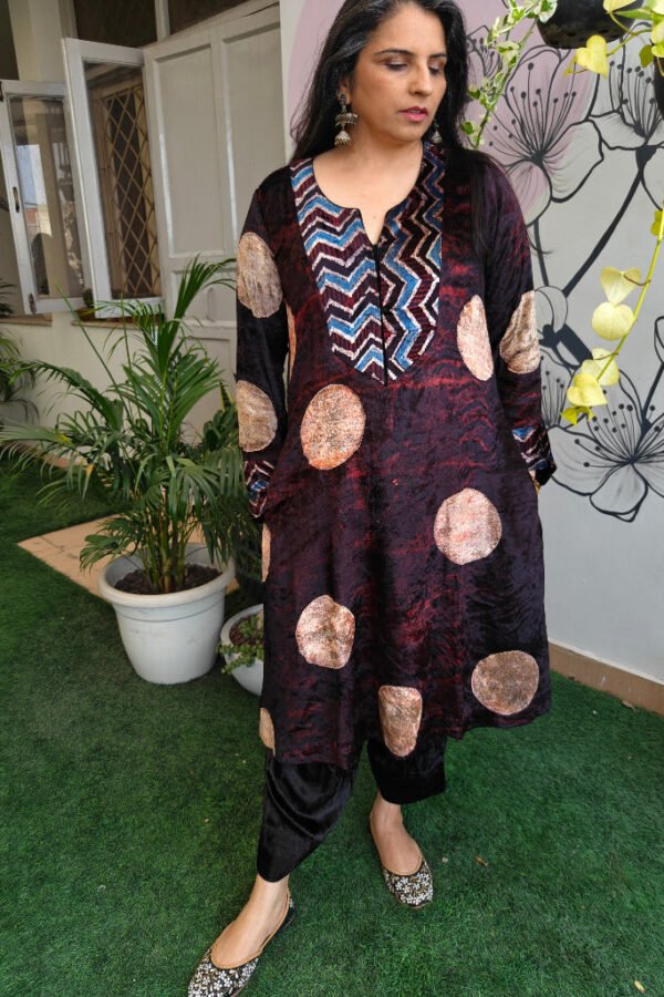 Noor Ajrakh Velvet Kurta Set – Geometric Dots