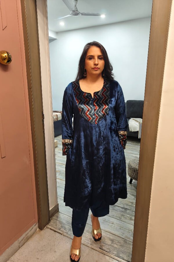 Adira Ajrakh Velvet Co-ord Set – Blue